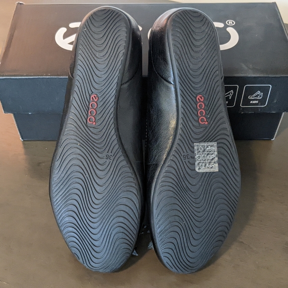 Ecco Keystone Black Ballet Flats Women's size 5 or 5.5 EU36 NIB - Picture 2 of 7
